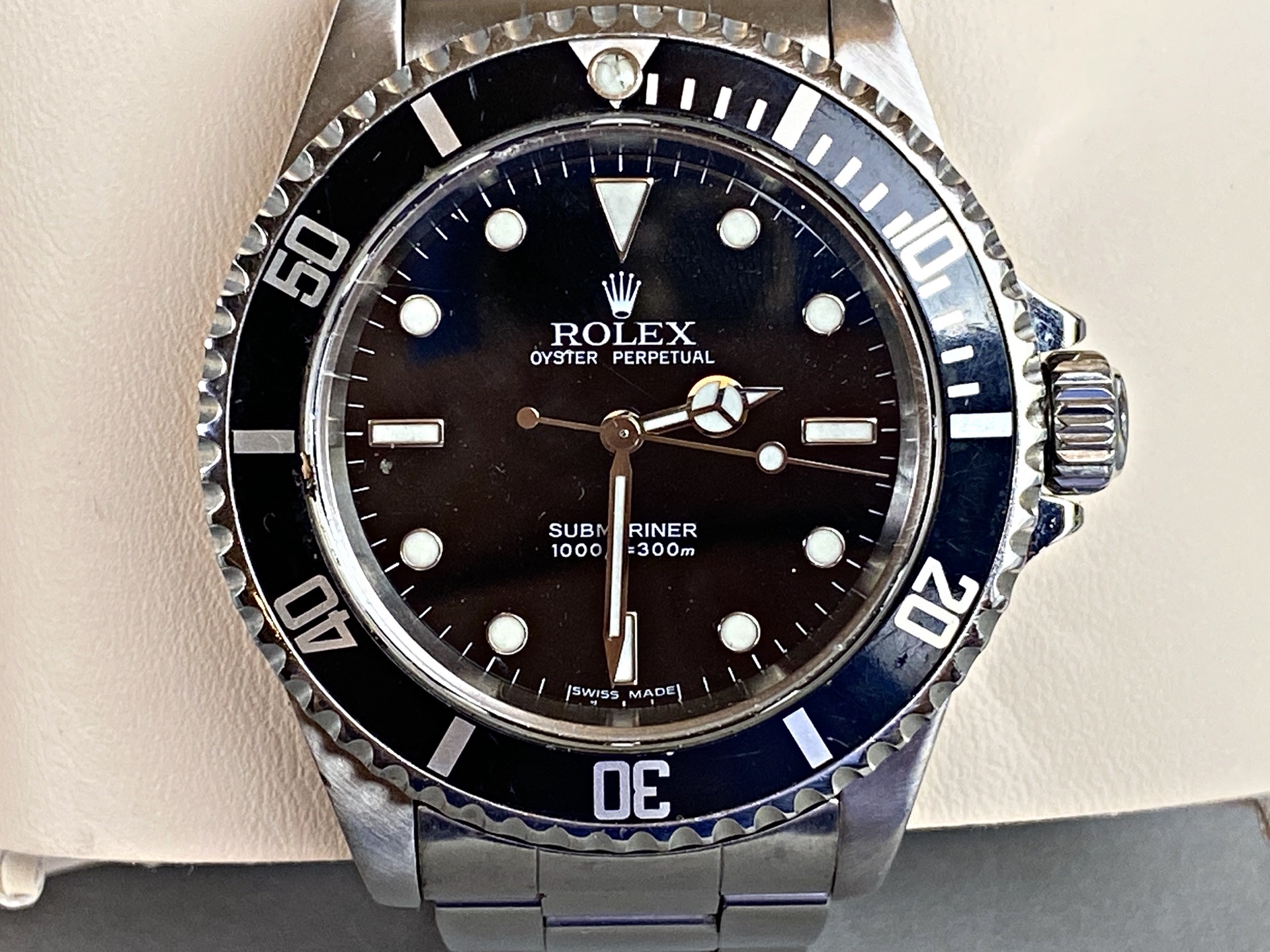 Rolex Submariner No Date Two-Liner Black Bezel Stainless Steel Watch, Ref. 14060/14060M, photo 1